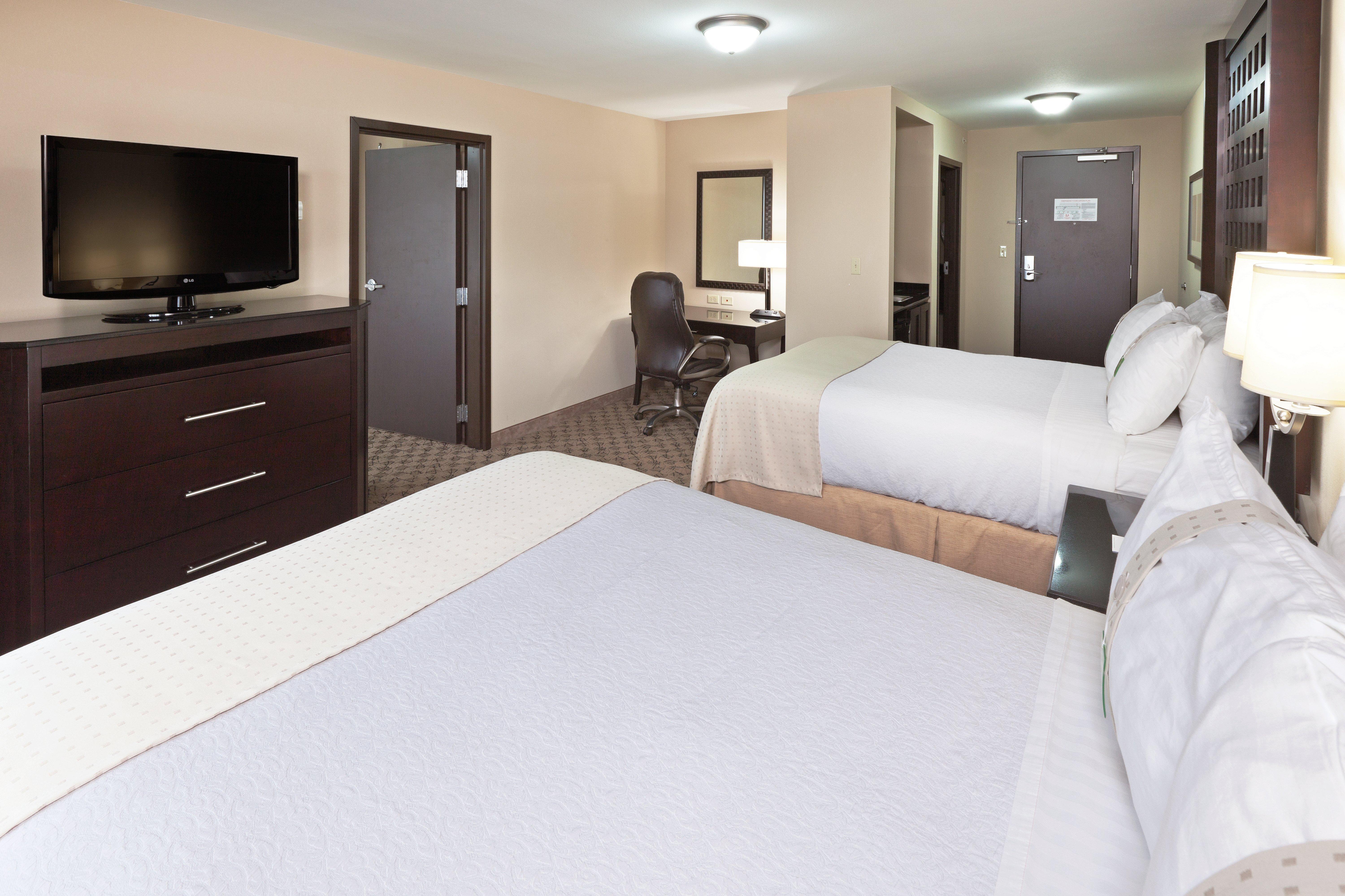 Holiday Inn Hotel & Suites Tulsa South By Ihg Exterior photo