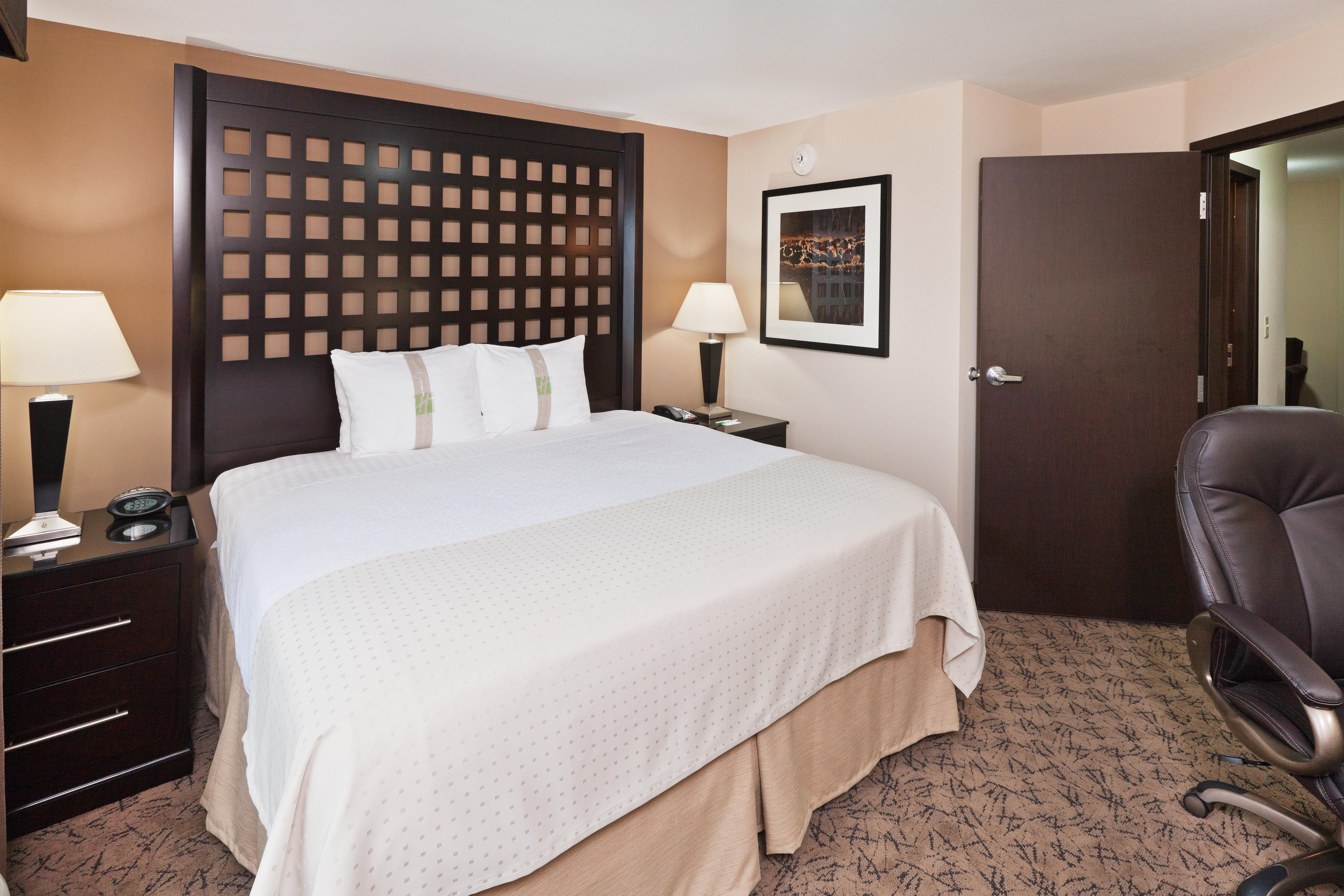 Holiday Inn Hotel & Suites Tulsa South By Ihg Exterior photo